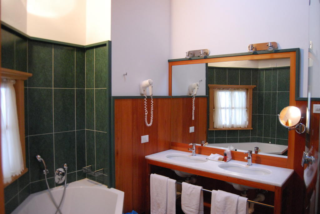Hotel Casa Del Campo Madonna di Campiglio Room photo