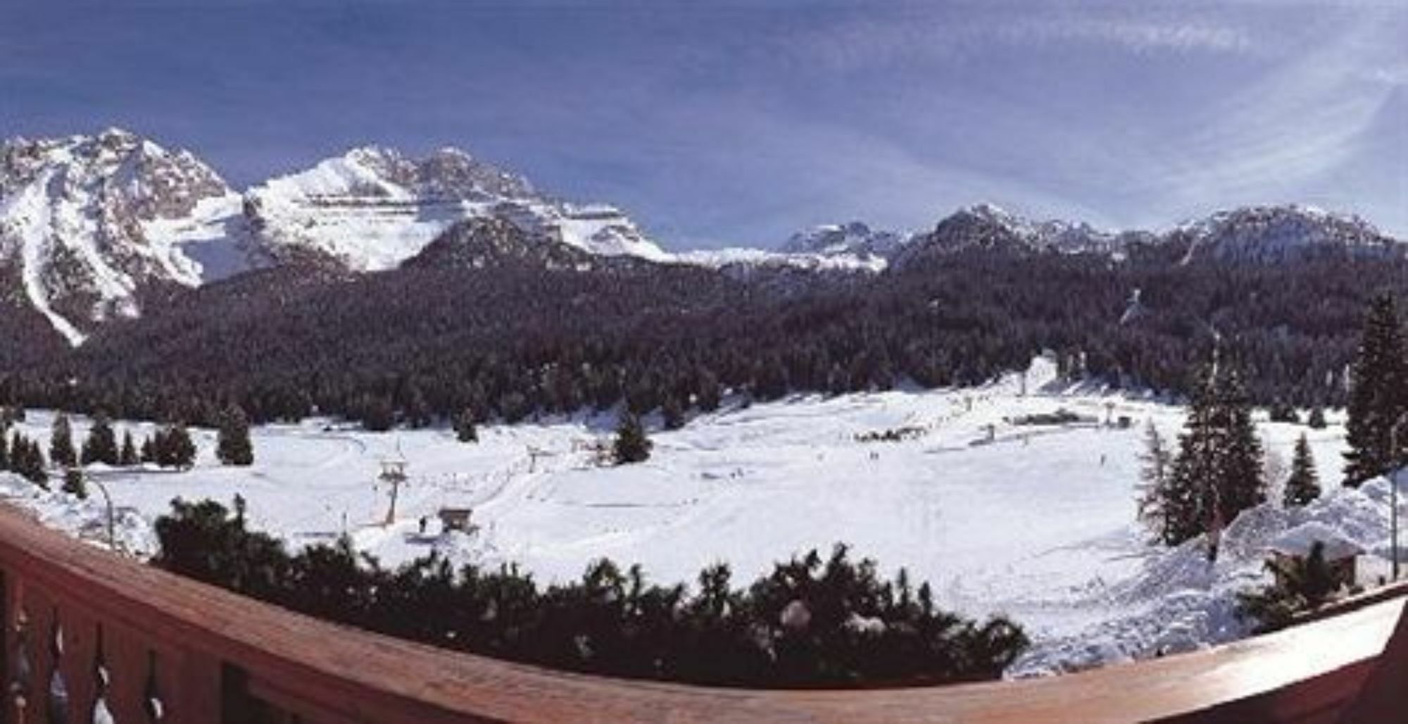Hotel Casa Del Campo Madonna di Campiglio Exterior photo